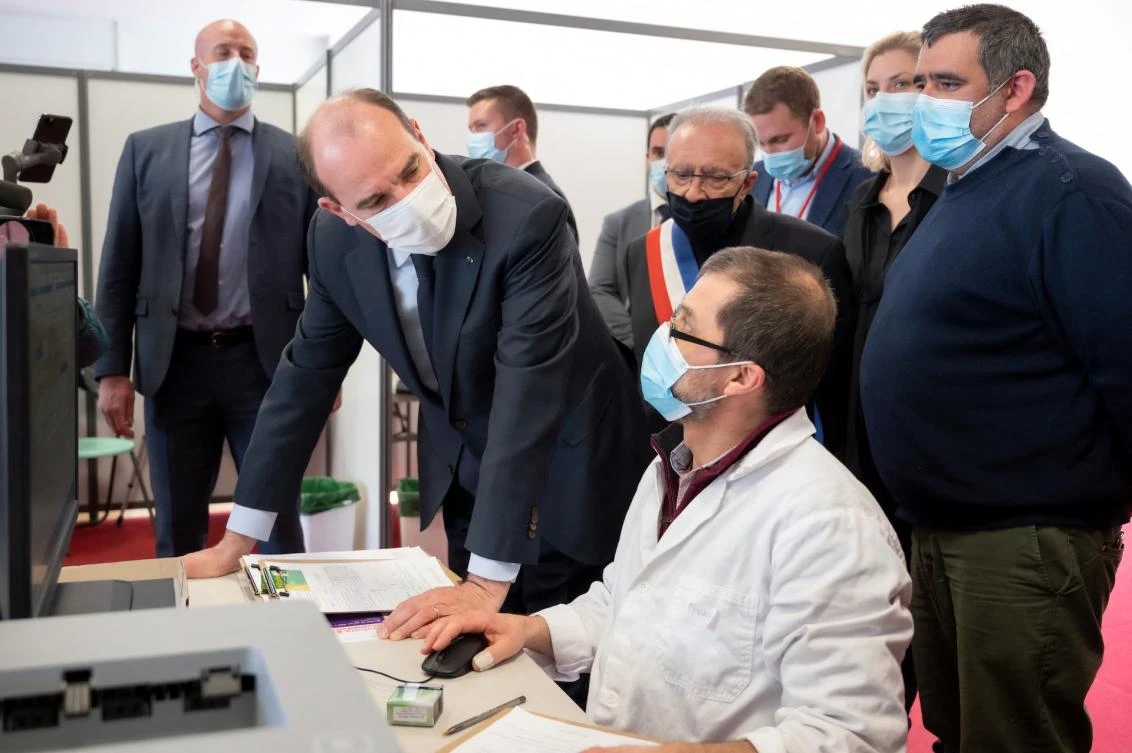 France weighs mandatory vaccination for reticent health workers