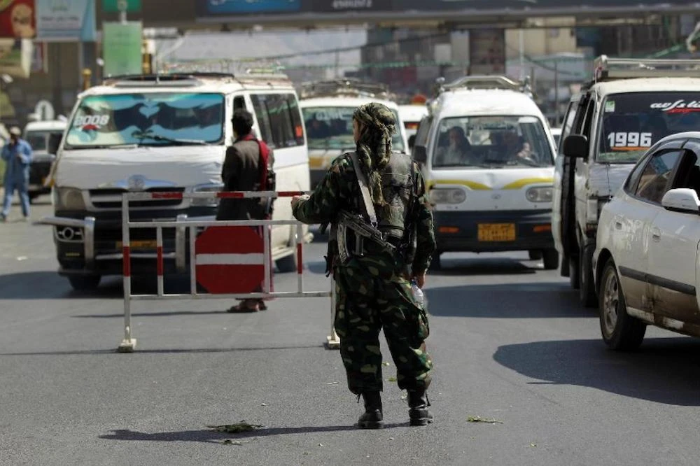 Houthis denounced for sentencing two activists to death