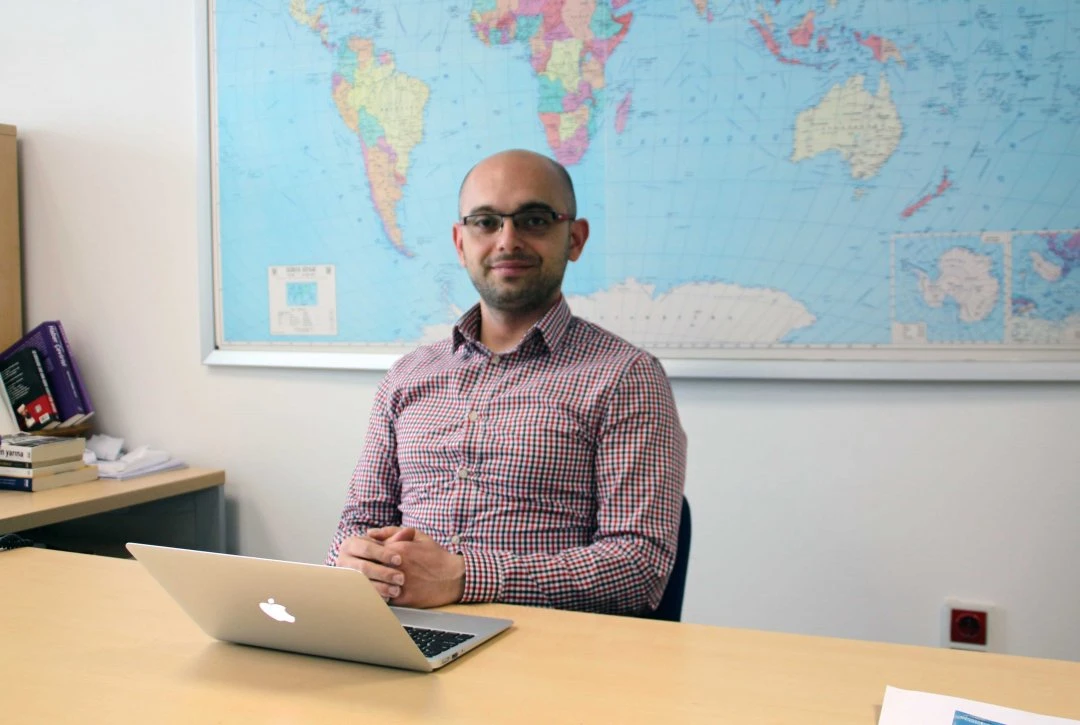 Omar Kadkoy, a migration policy analyst, is a Syrian refugee whose success story is a source of inspiration for many in Turkey. (TEPAV)