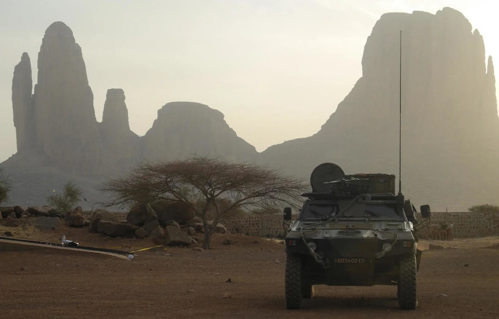 6 French soldiers wounded in Mali suicide car bomb blast