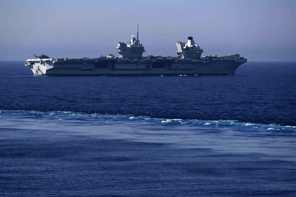 British and American F-35B Stealth jets took off from HMS Queen Elizabeth to strike Daesh positions in Syria and Iraq. (AFP)