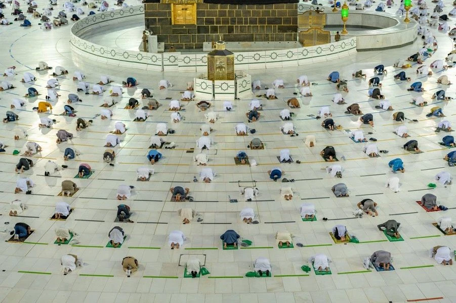 Saudi Arabia’s General Presidency for the Affairs of the Two Holy Mosques said it would continue preparing organizational and development plans to provide quality of services at the Grand Mosque. (File/SPA)