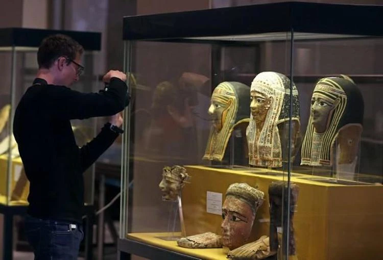 Egypt retrieves 114 smuggled antiquities from France