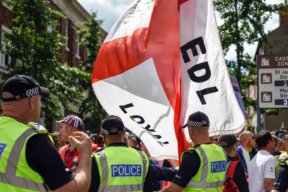 UK Muslim convert reunited with ex-far-right father