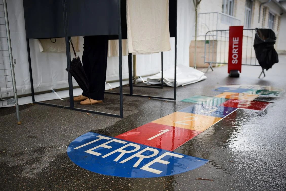 One surprise factor of these elections is the record abstention rate. (AFP)