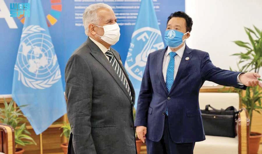 Saudi aid chief visits UN Food and Agriculture headquarters