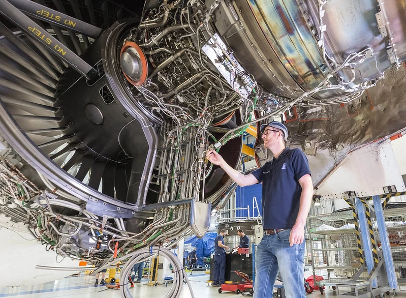 Rolls-Royce sees Mideast focus on narrow-body aircraft, synthetic fuels