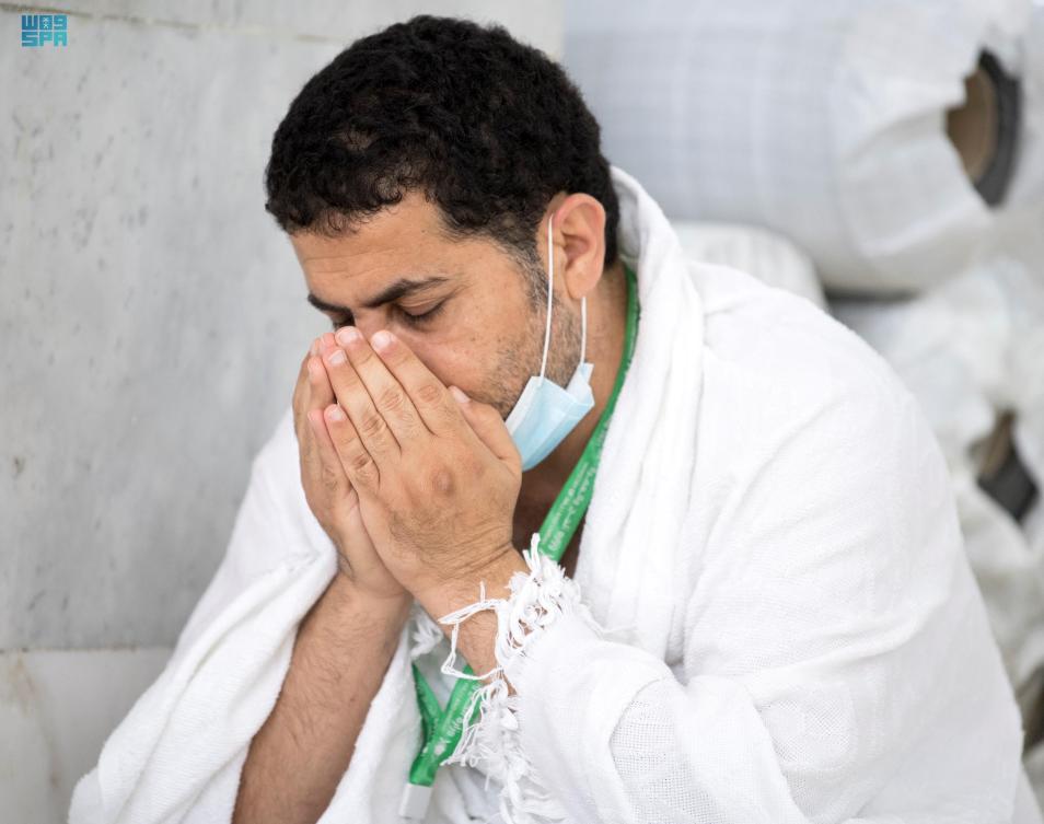 Pictures of pilgrims in Namira Mosque at Arafat