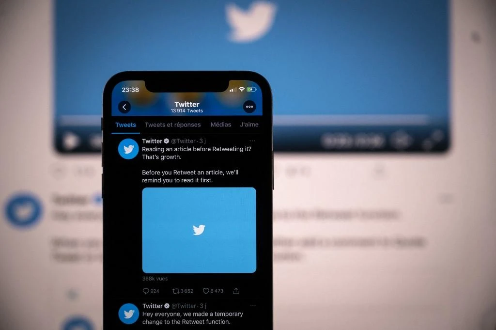 Twitter's website back up after being down for several users