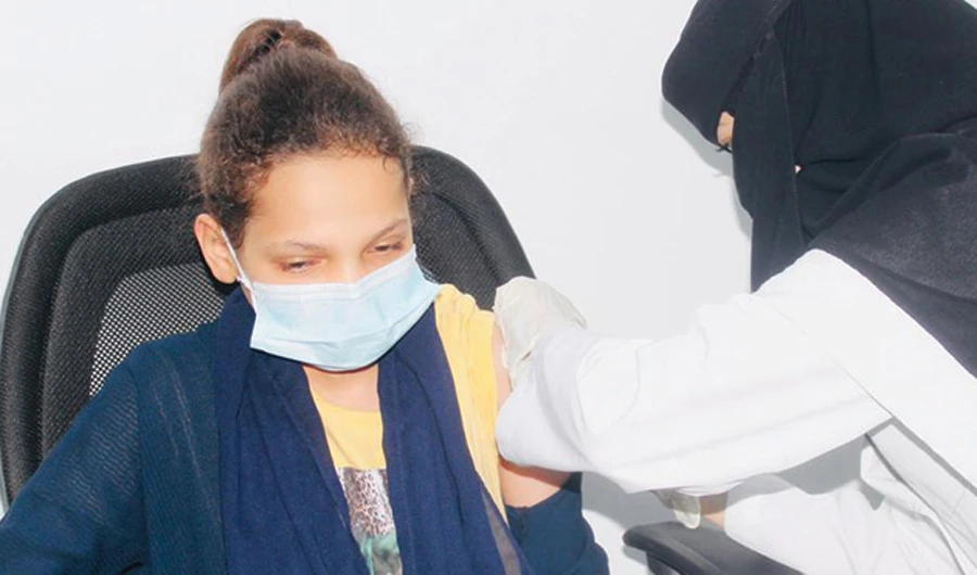 As children between the ages of 12 and 18 continue to register for the vaccine, the Ministry of Health is encouraging parents to get their children inoculated to protect them from emerging and widespread variants. (SPA)