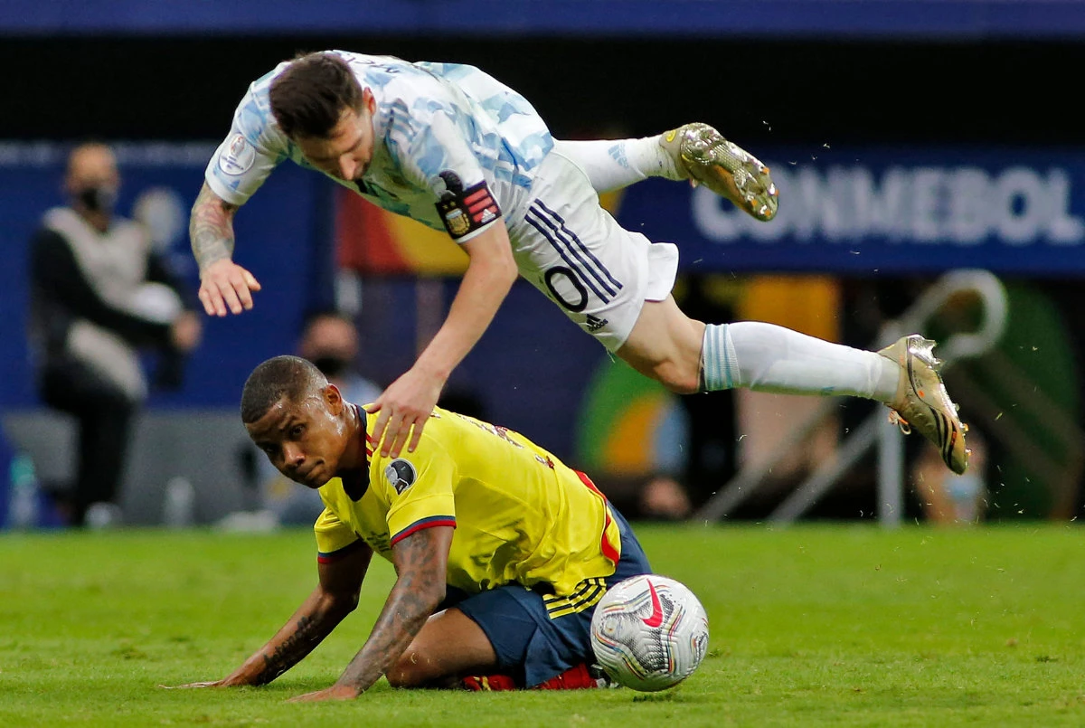 Messi, Neymar to battle in dream Copa final for 1st title