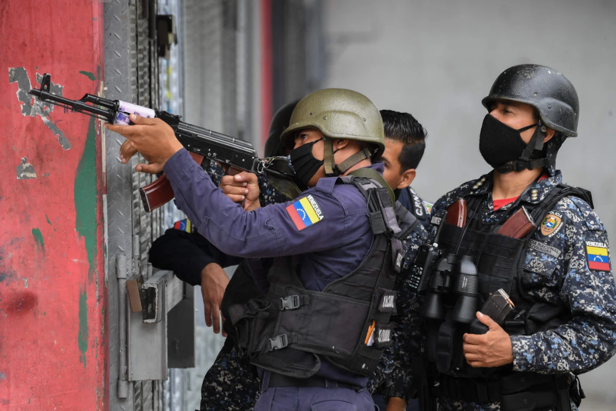 Clashes between police and gang in Venezuelan capital leave 26 dead