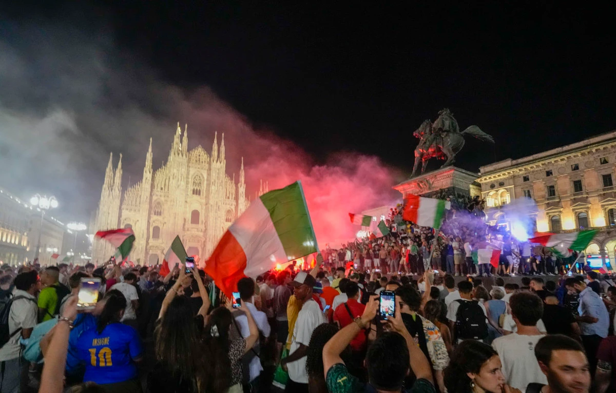 Jubilant Italians celebrate Euro 2020 victory to forget pandemic