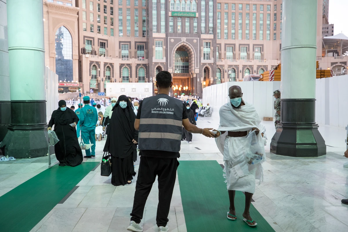 Hundreds of health volunteer ‘heroes’ prepare to care for Hajj pilgrims