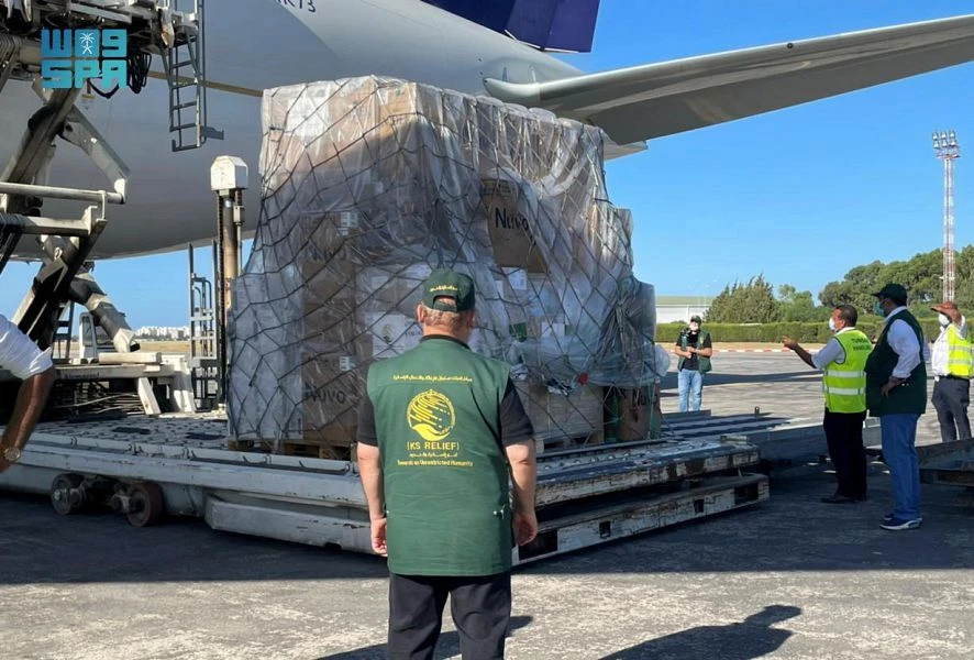 The planes, flown by the King Salman Humanitarian Aid and Relief Center, arrived in the Tunisian capital. (SPA)