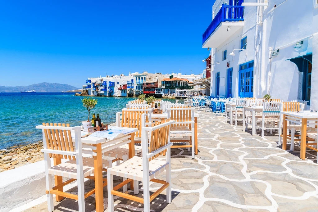 Covid curfew, music ban on Greek party island Mykonos