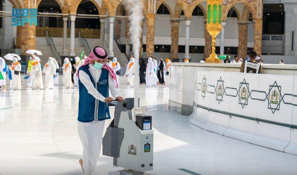 Saudi Arabia announced 15 deaths from COVID-19 and 1,098 new infections on Saturday. (SPA)