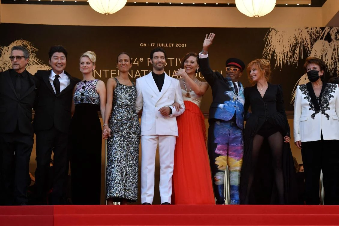 ‘Titane’ wins top Cannes honor, 2nd ever for female director