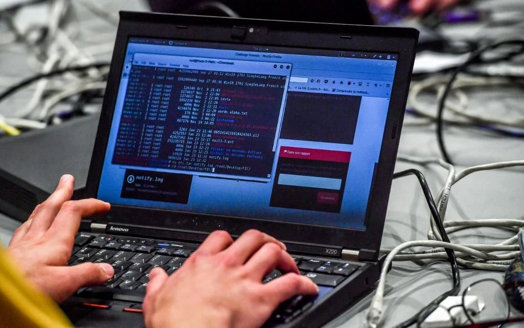 Biden battles Russian hacking groups with restrictions on IT firms