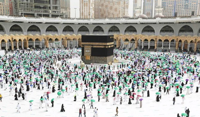 Saudi Arabia says pilgrims don't need COVID-19 test, isolation after Hajj
