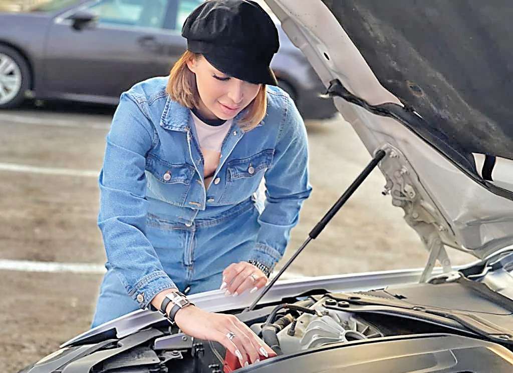 Car enthusiast puts her fellow Saudi women in the driving seat