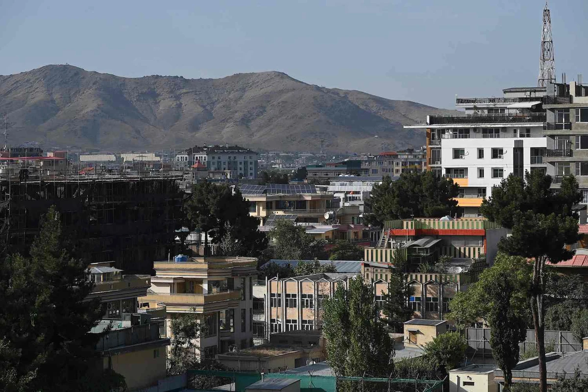 America to continue air strikes supporting Afghan troops: US general