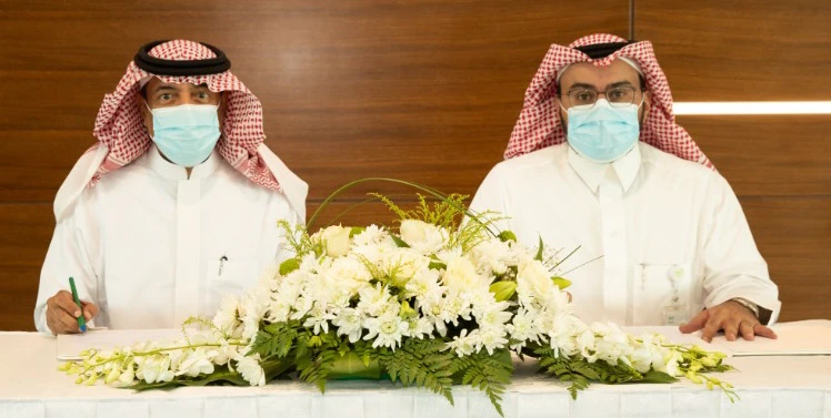 The agreement was signed by Sultan bin Abdul Aziz Al-Deghaither, CEO of Zain KSA, and Abdul Mohsen bin Abdullah Al-Juwayan, CEO of Integrated Mobile Telecom.