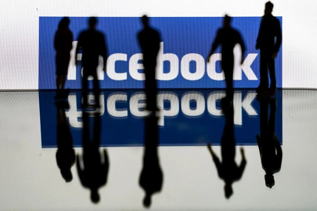 Facebook and tech giants to target attacker manifestos, far-right militias in database
