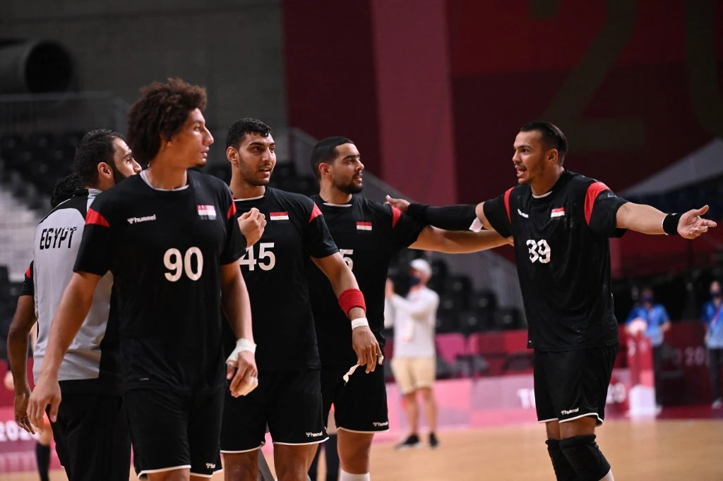 The Egyptians’ win against Japan will reinvigorate the nation’s hopes of qualifying for next week’s quarterfinals. (AFP)