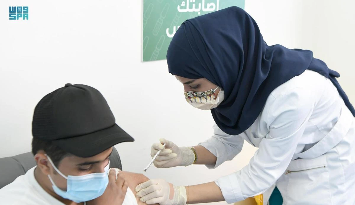 Saudi Arabia announced 12 deaths from COVID-19 and 1,289 new infections on Thursday. (File/SPA)