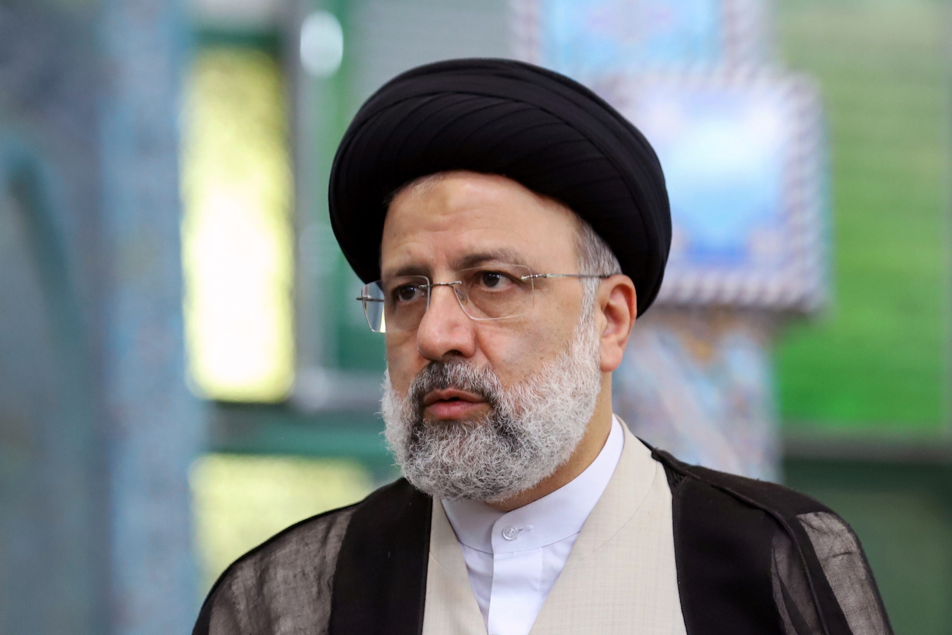 Raisi’s impossible task of fulfilling economic promises