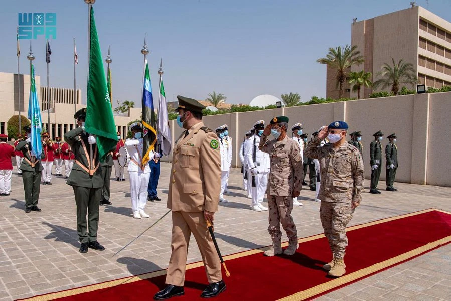 Saudi and UAE chiefs of staff discuss Arab coalition’s efforts in Yemen