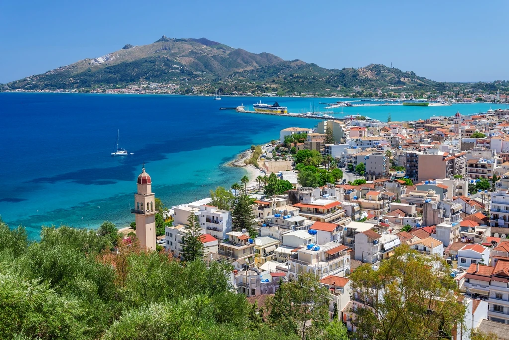 Greece slaps restrictions on two tourist islands to curb COVID