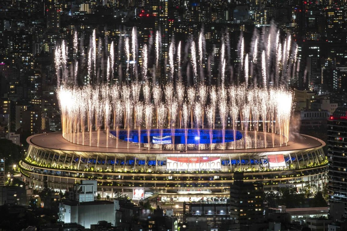 Tokyo douses Olympic flame closing pandemic Games