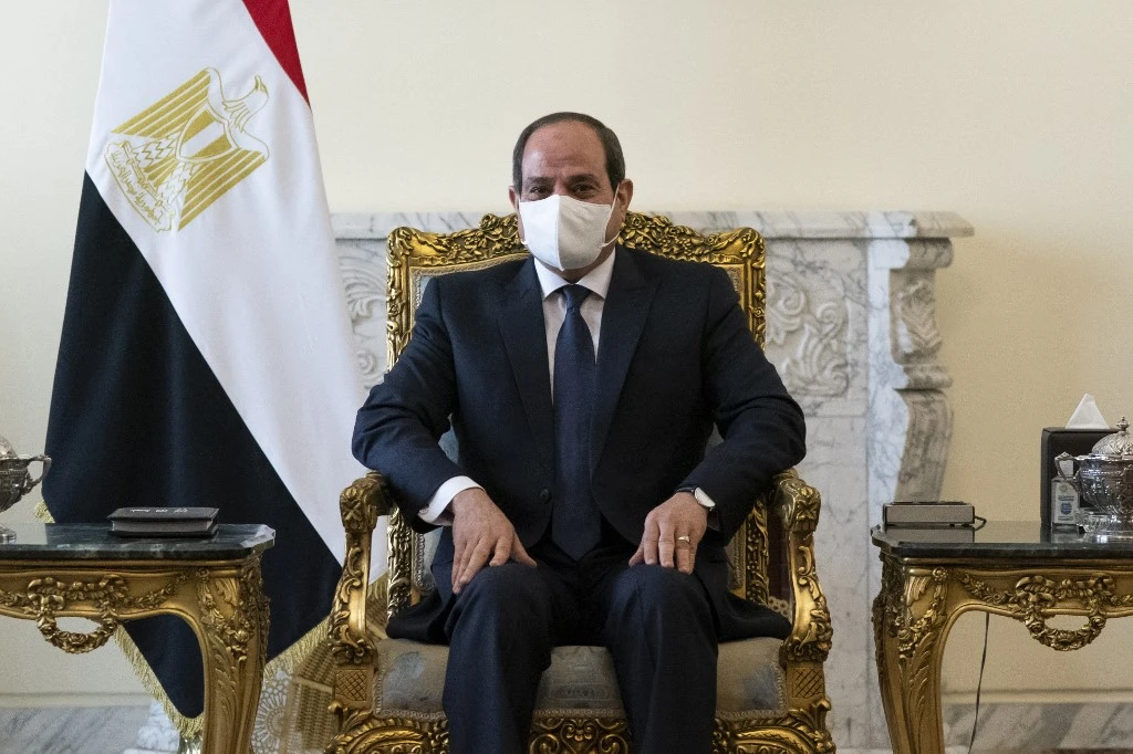 Egyptian President Abdel-Fattah El-Sisi said his country looked forward to strengthening ties with the UAE after welcoming Sheikh Tahnoun bin Zayed Al-Nahyan, the UAE’s national security adviser to Egypt. (AFP/File Photo)