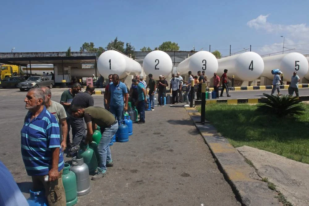 Lebanon’s central bank to offer credit lines for fuel imports at market price, ends subsidy