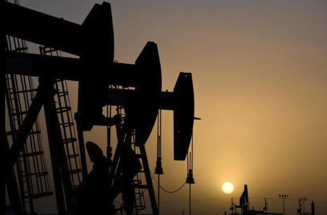 Oil holds above $70 despite forecasts for weaker demand growth