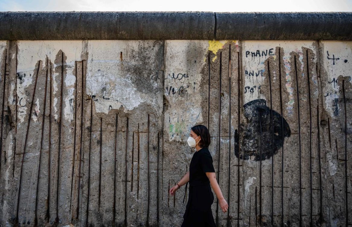 Germany commemorates 60 years since building of Berlin Wall