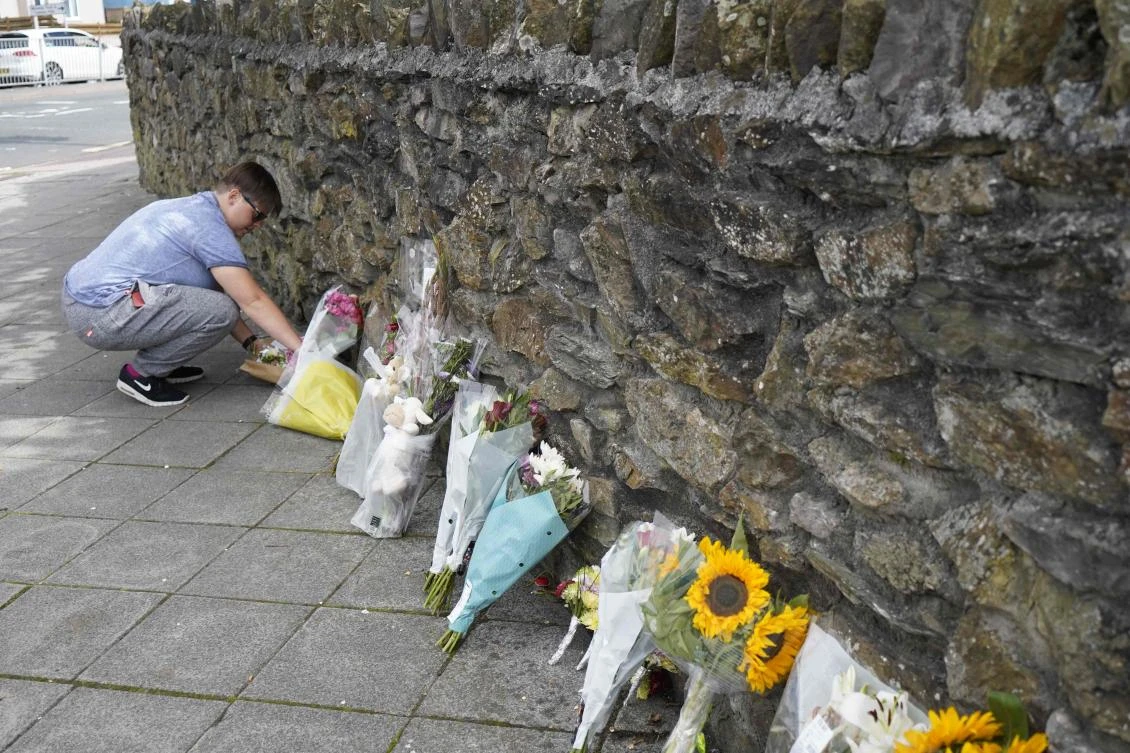 Man kills 5, himself in UK’s first mass shooting in decade at Plymouth