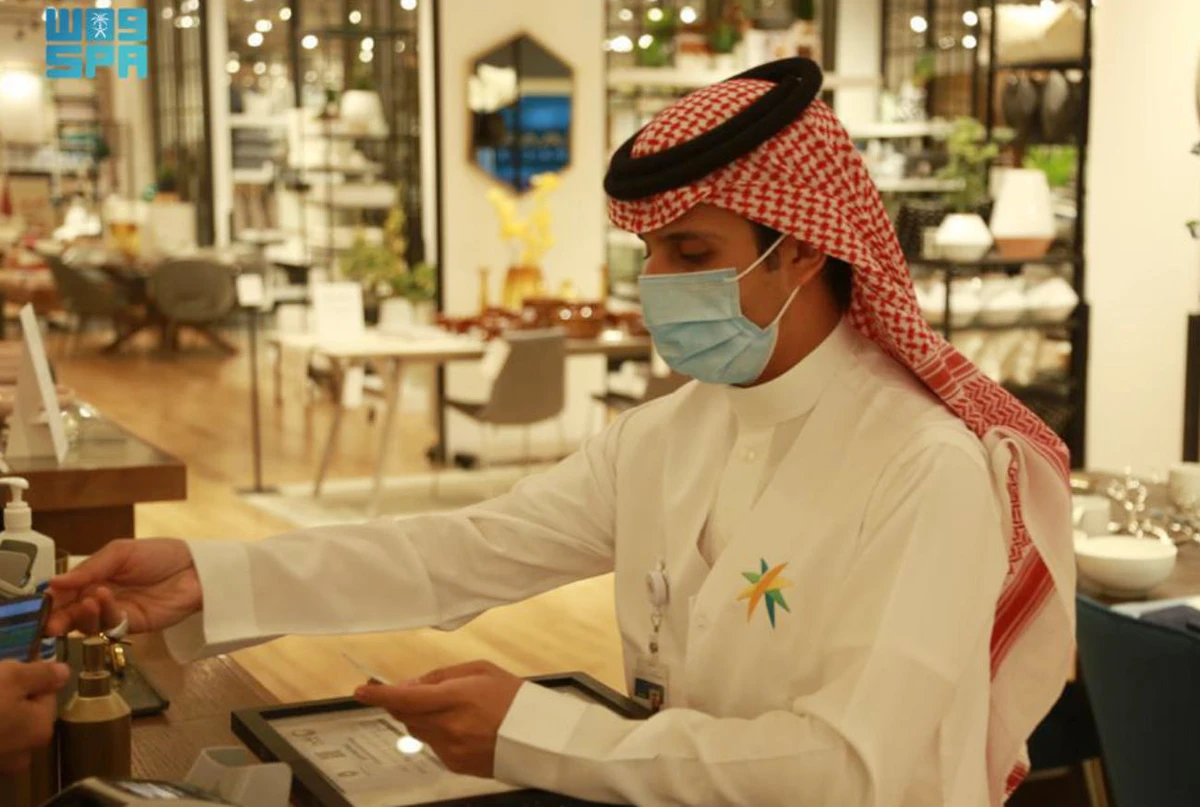 Saudi HR ministry records 19k labor, virus violations