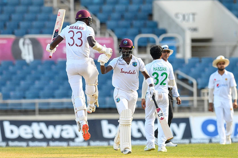 West Indies beat Pakistan by 1 wicket in thrilling 1st test