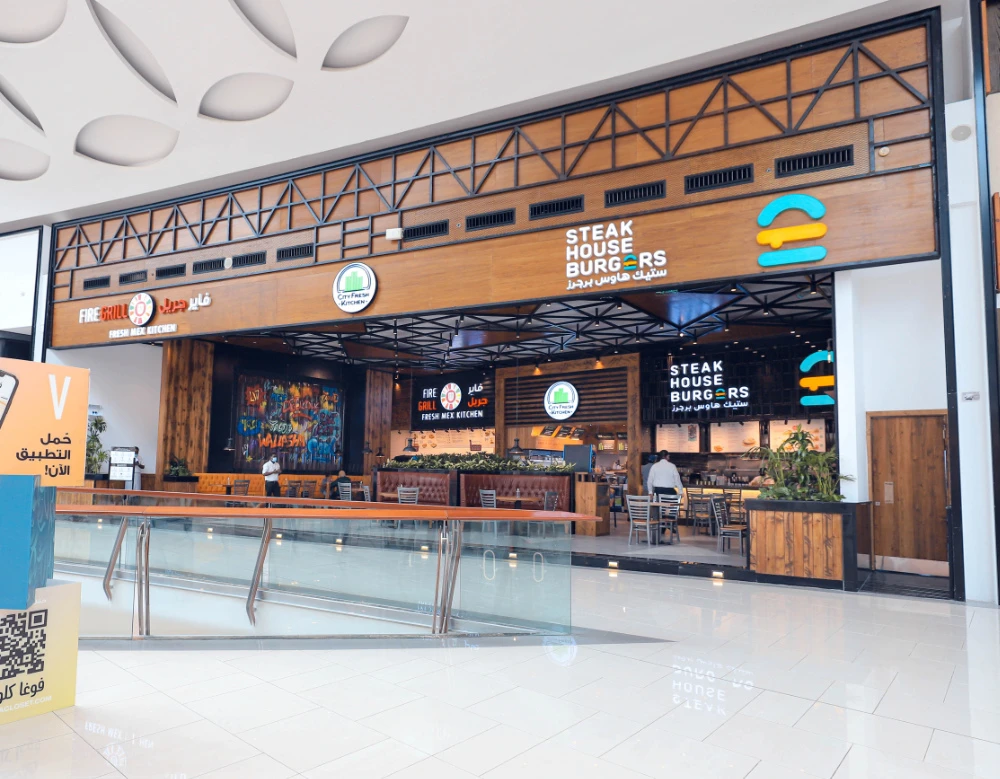 Situated side-by-side within the Food Hub are popular restaurant chains FireGrill, City Fresh Kitchen and Steak House Burgers.