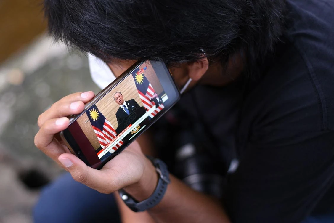 Malaysia’s king to meet political leaders to find new PM