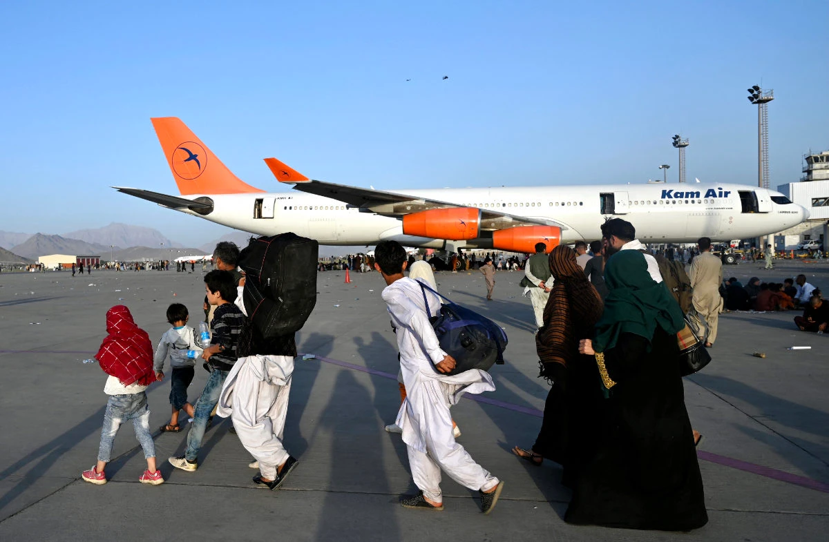 Afghanistan crumbling economy set to deteriorate further under Taliban rule