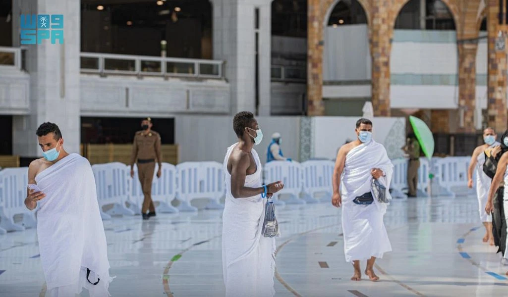 Saudi Arabia’s Grand Mosque courtyard gets 25 new paths, 4 for elderly and disabled