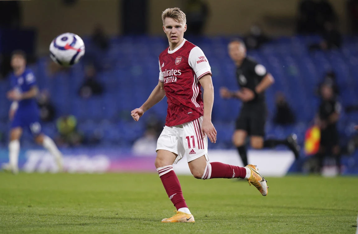 Arsenal completes signings of Odegaard, Ramsdale