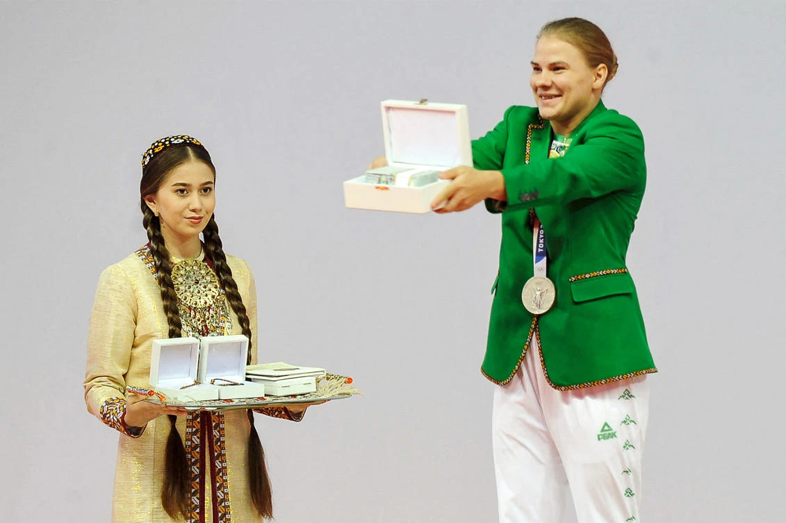 First-ever Turkmen Olympic medallist gifted car, apartment, cash