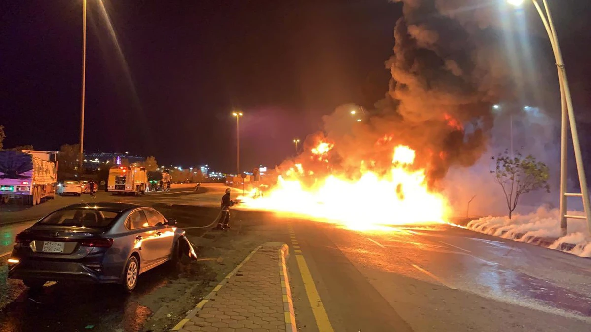 No injuries were reported as a result of the blaze. (Makkah Province)