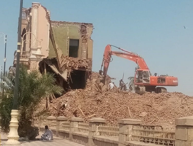 Historic Egyptian palace being razed as it is on verge of collapse: Official