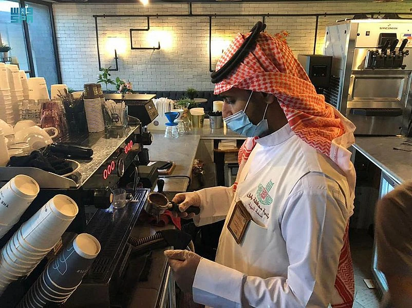 Saudi Arabia confirms 7 COVID-19 deaths, 290 new cases